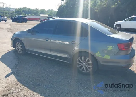 2015 Volkswagen Jetta 1.8T Se из США, поврежденный, VIN 3VWD17AJ0FM230803